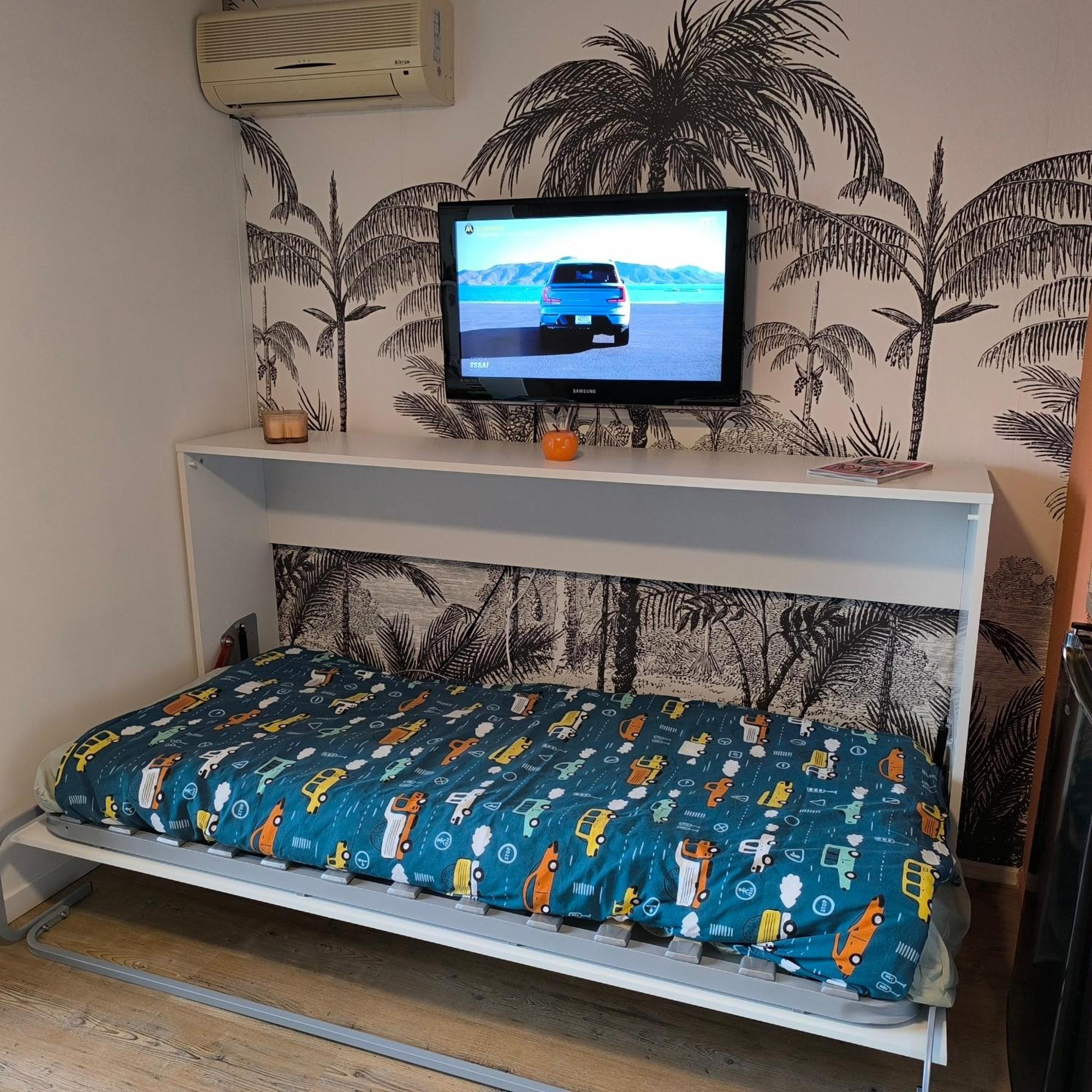 Le Petit Barcares Apartment *